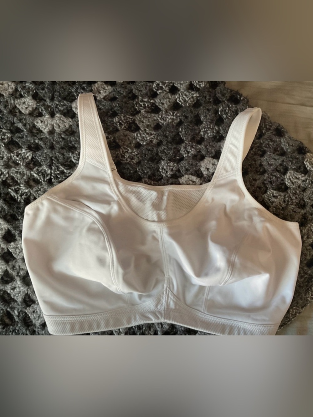 Glamorise No-Bounce Camisole Sports Bra